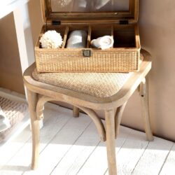 Stołek z rattanowym siedziskiem Chic Antique