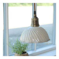 Lampa wisząca krem tłoczona Lunel Chic Antique